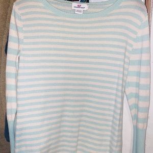 Vineyard vine sweater size small!!!